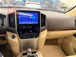 تۆیۆتا لاند کروزەر